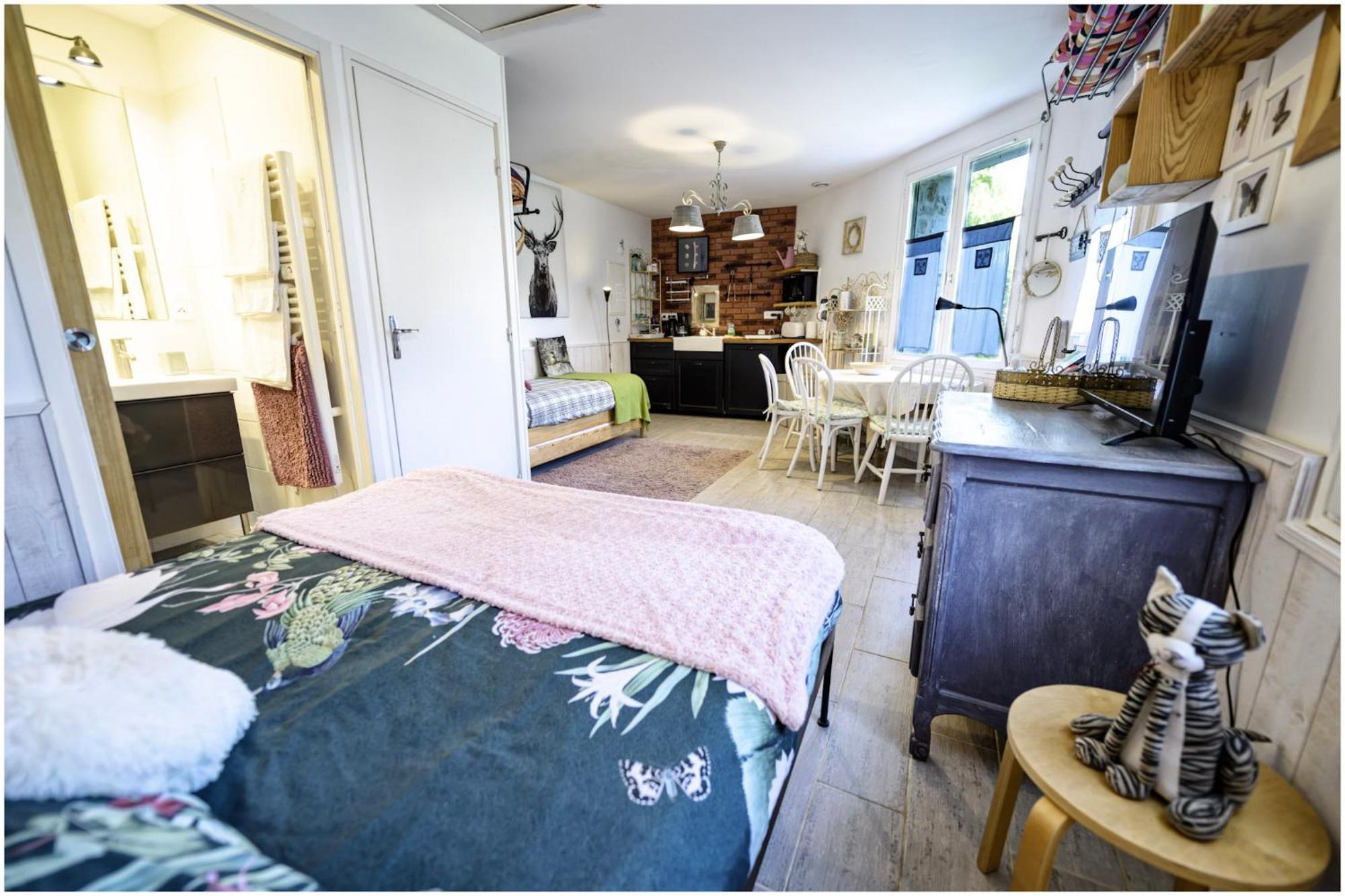 Les 2 Gites Des Chambres De Capucine Carcagny Ruang foto